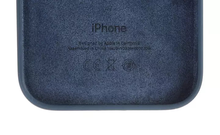 iPhone 17 Pro Max Silicone Case – Microfiber Lining Detail