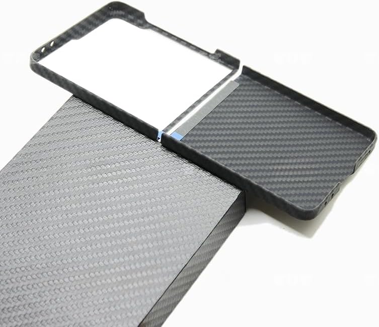 Carbon Fiber Texture Case Z Flip 7 Black – Folded View