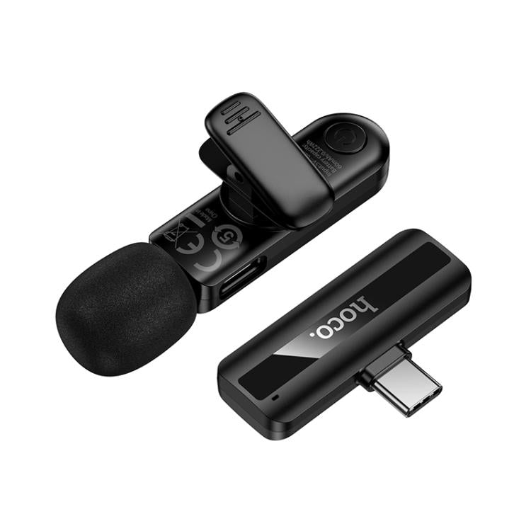 HOCO L20 USB-C mic clip-on attached to shirt for vlogging