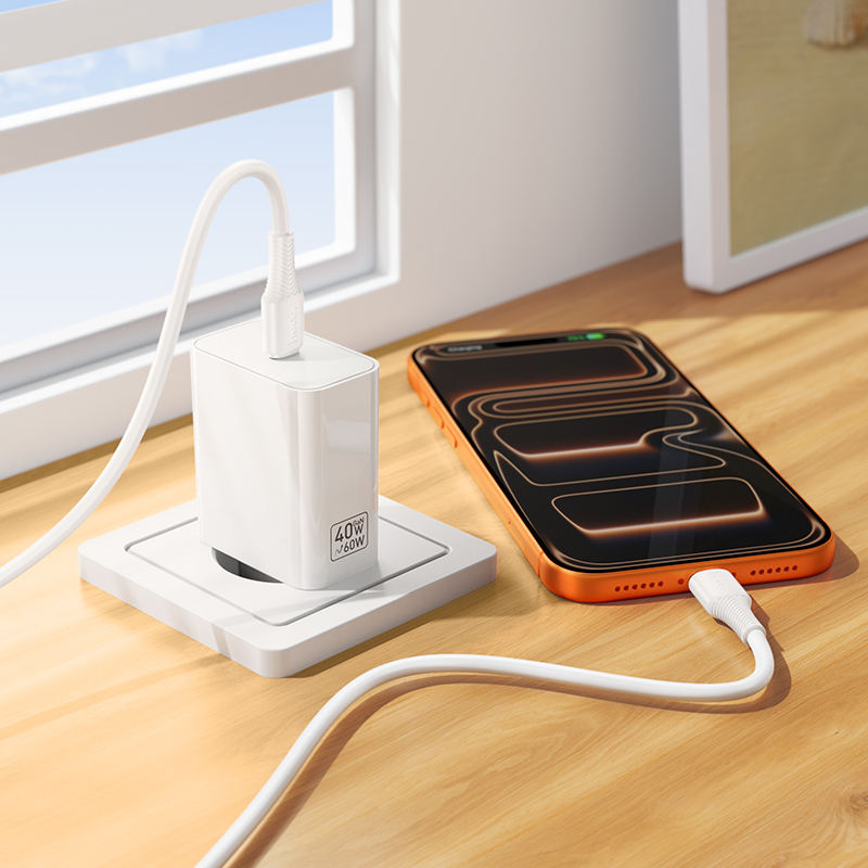 HOCO C162A dynamic power adapter set with USB-C charging cable