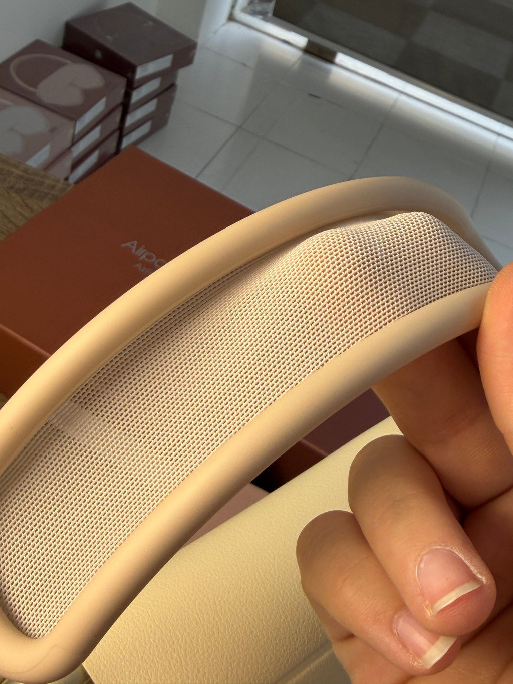 AirPods Max Pro x Kim Style – AAA Premium Wireless Over-Ear Headphones