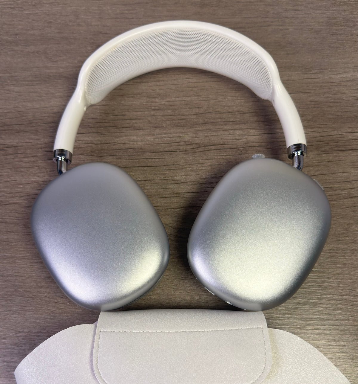 AirPods Max Style AAA Premium Headphones – Memory Card Slot