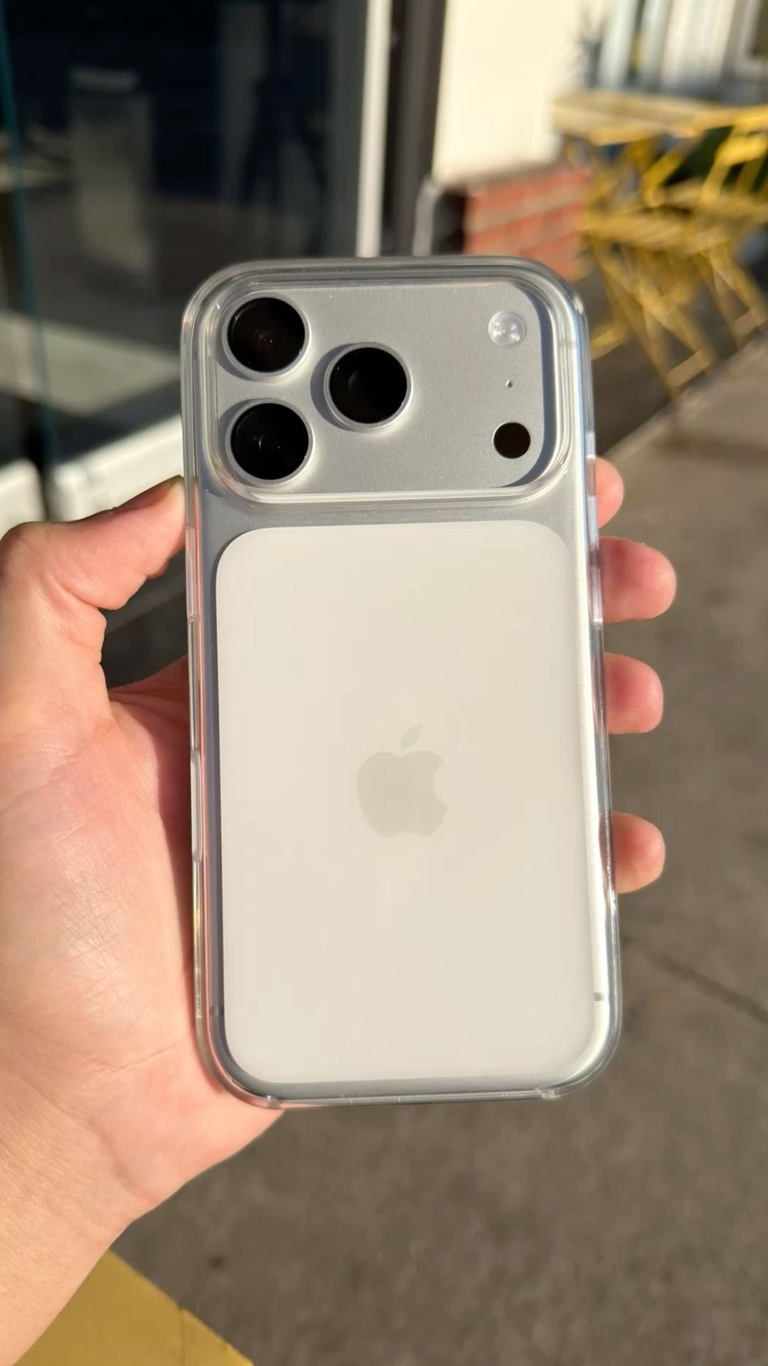 iPhone 17 Pro MagSafe Clear Case White Back – PhoneHub Lebanon