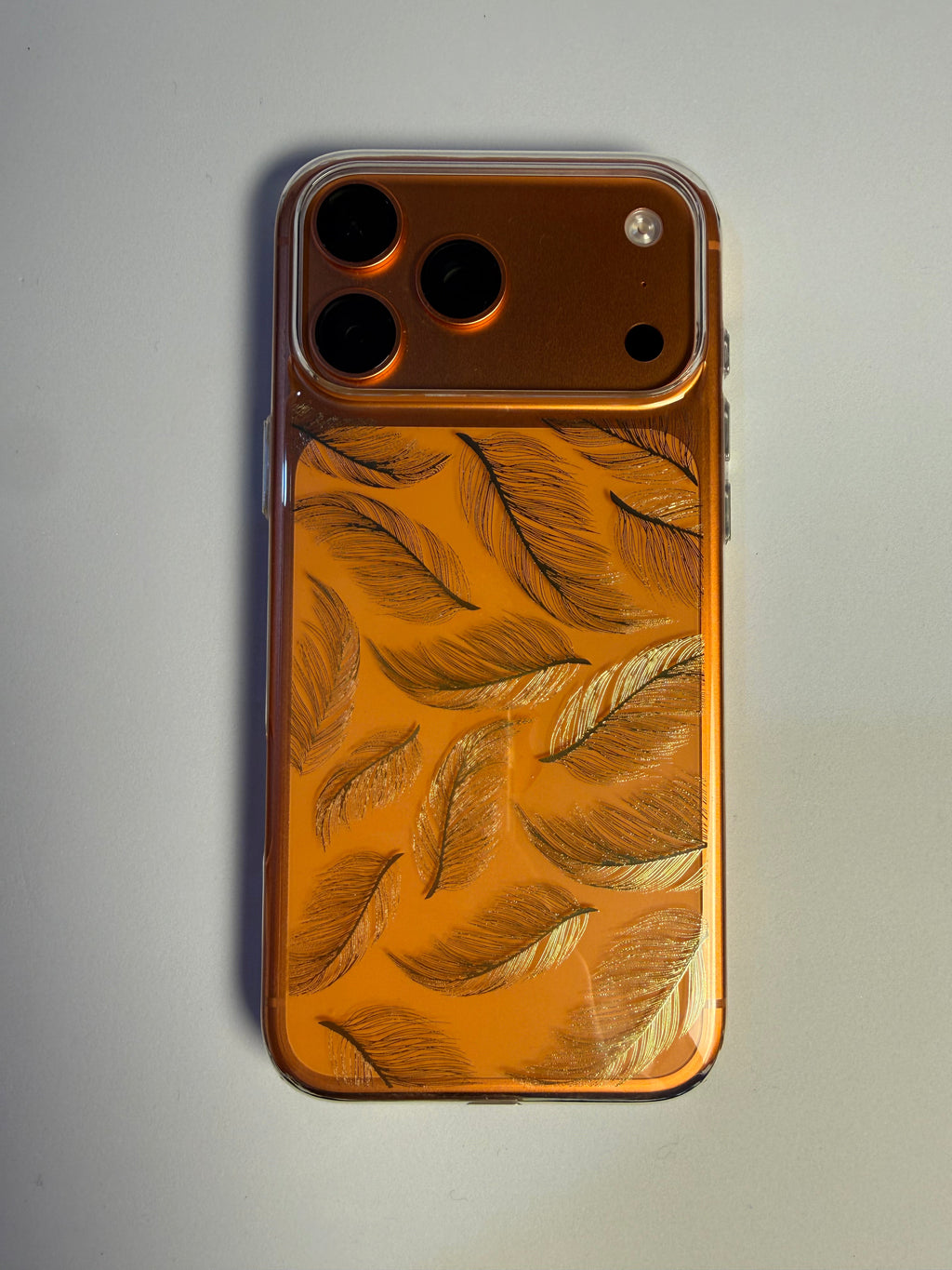 Doyers Plastic Slim Clear Feather Pattern Case for iPhone 17/18 Pro / Pro Max