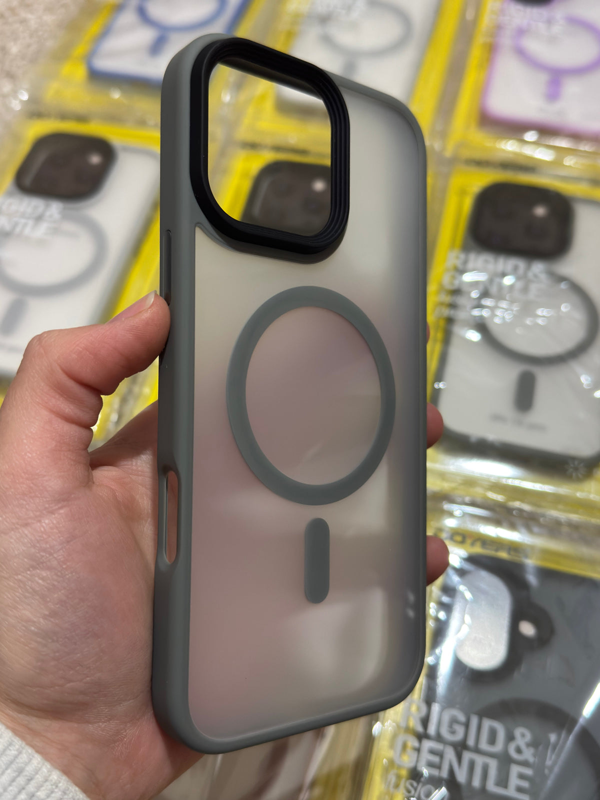 Doyers matte case slim profile side view iPhone 16 Pro