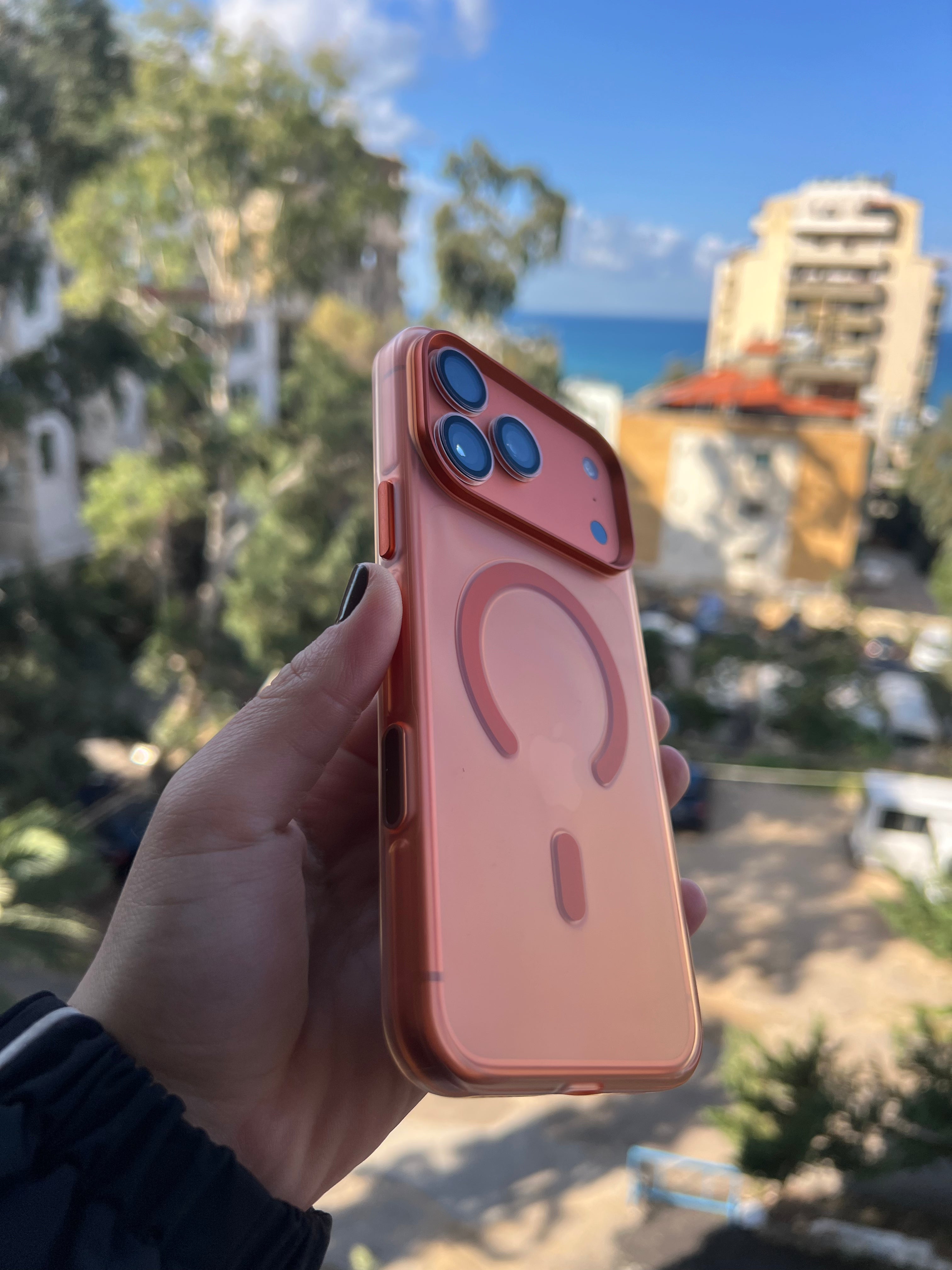 KZDOO iPhone 17/18 Pro & Pro Max matguard Case (MagSafe)