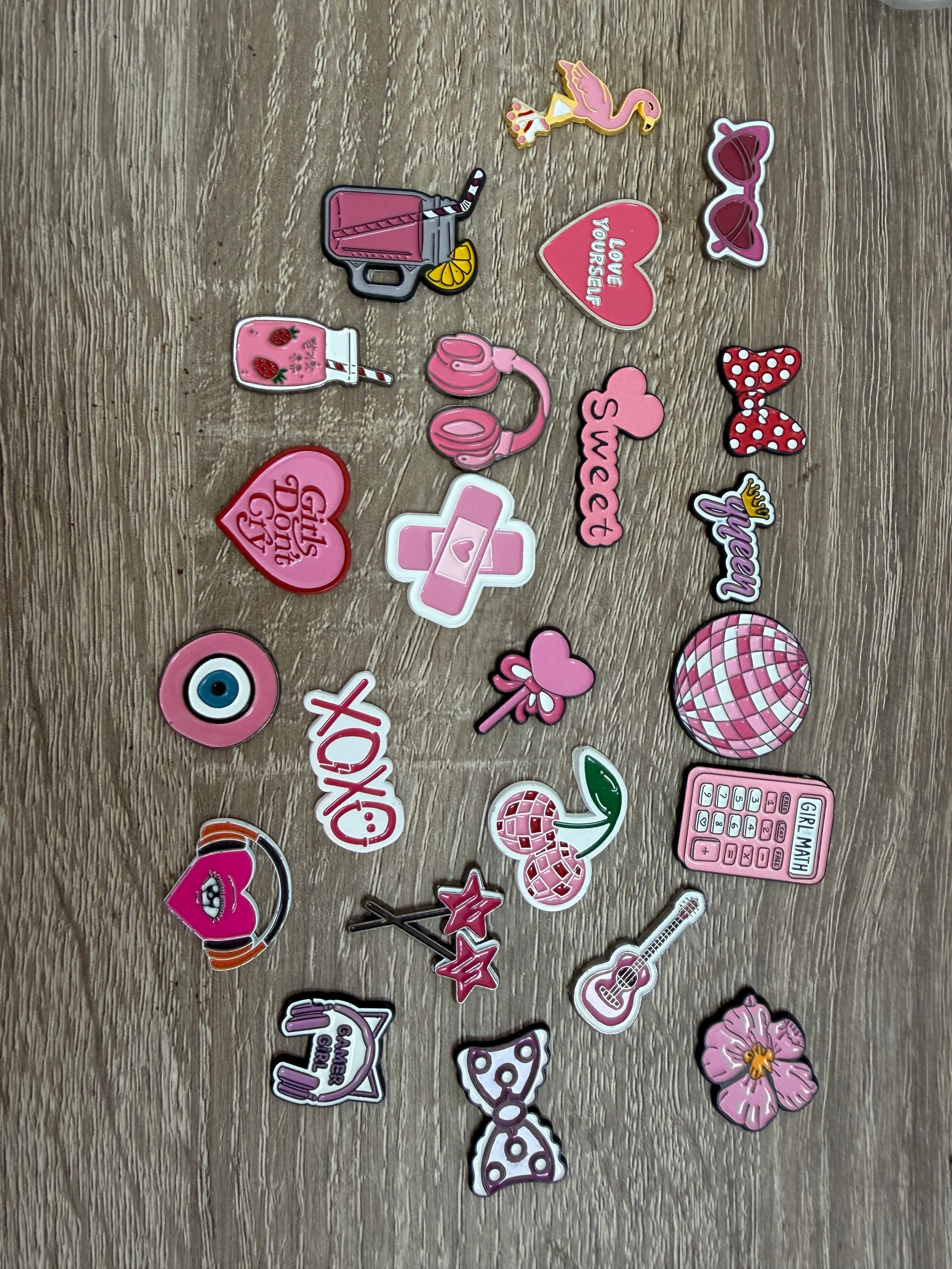 Metal Sticky Pins for Phone Case, 3 for 8$