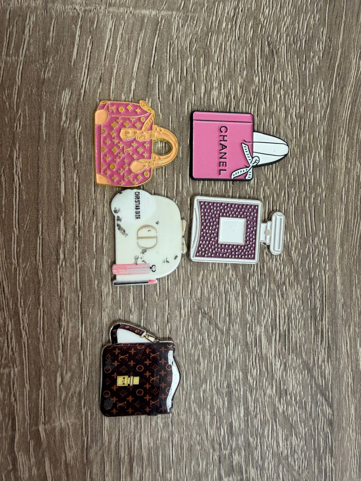 Metal Sticky Pins for Phone Case, 3 for 8$