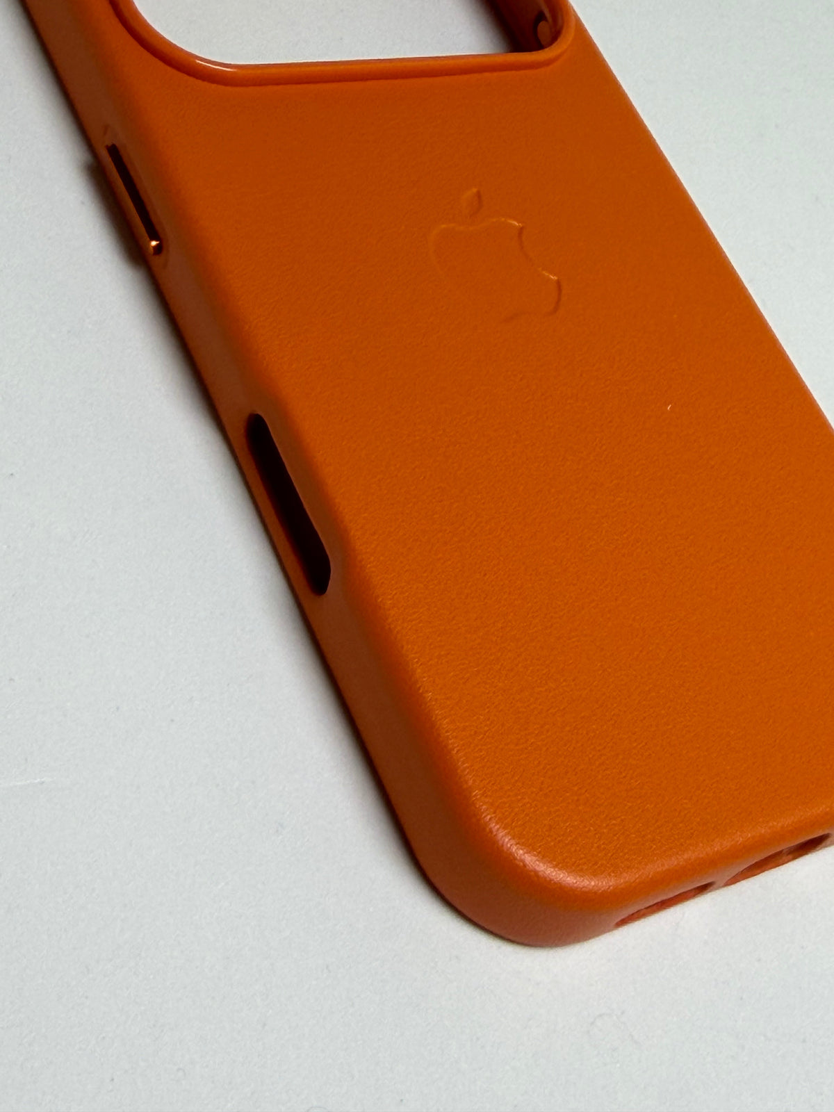 Leather MagSafe Case for iPhone 17/18 Pro & Pro Max