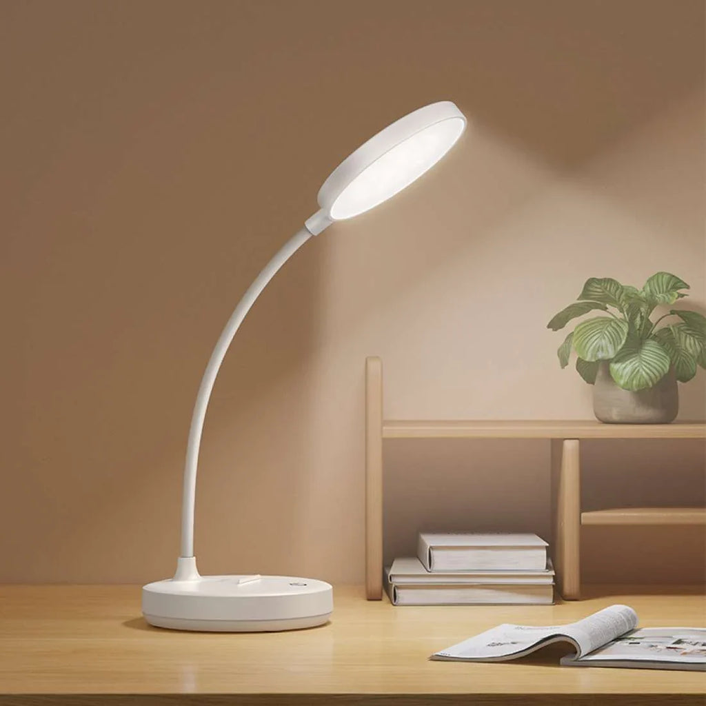 Phone holder function on HOCO HX14 table lamp
