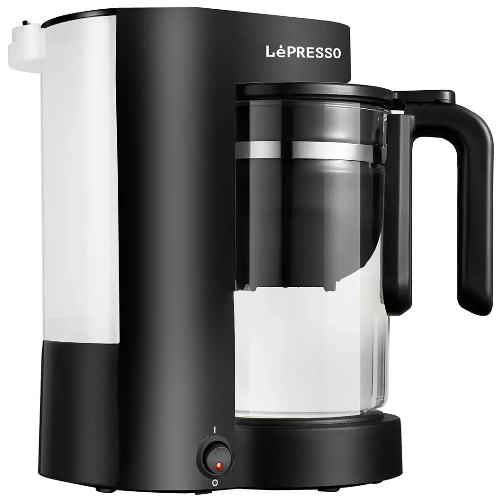 LePresso Duo Brew 750mL water tank close-up with keep-warm function maintaining temperature at 72°C or above
