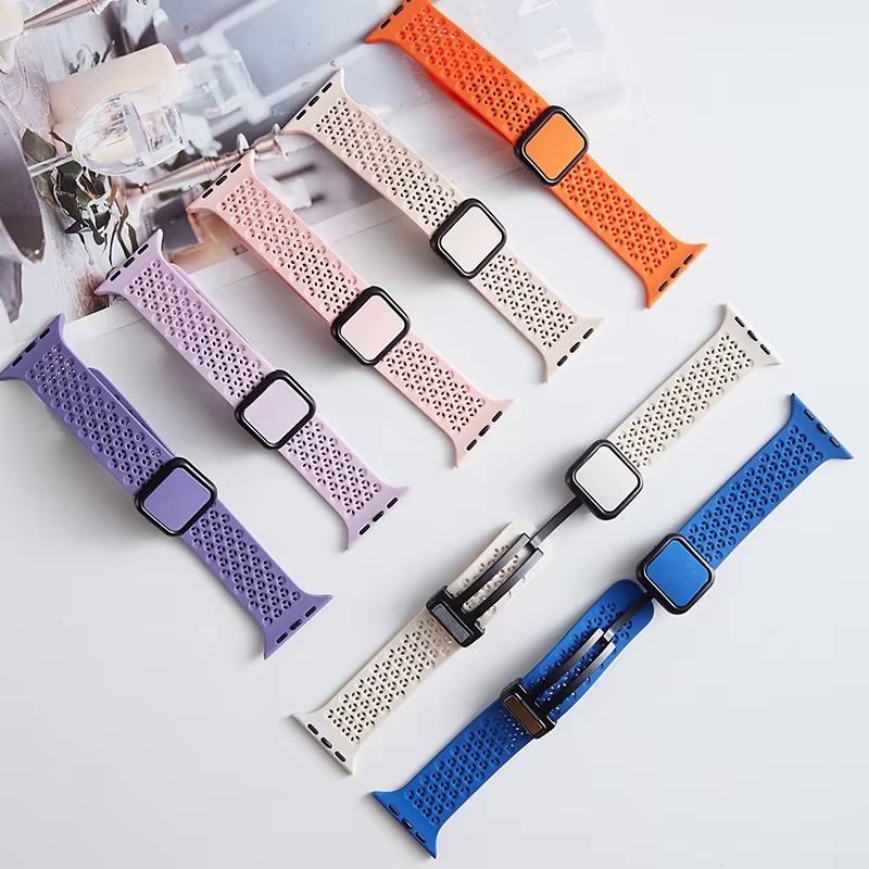 Chunky chain strap Apple Watch streetwear fashion wrist