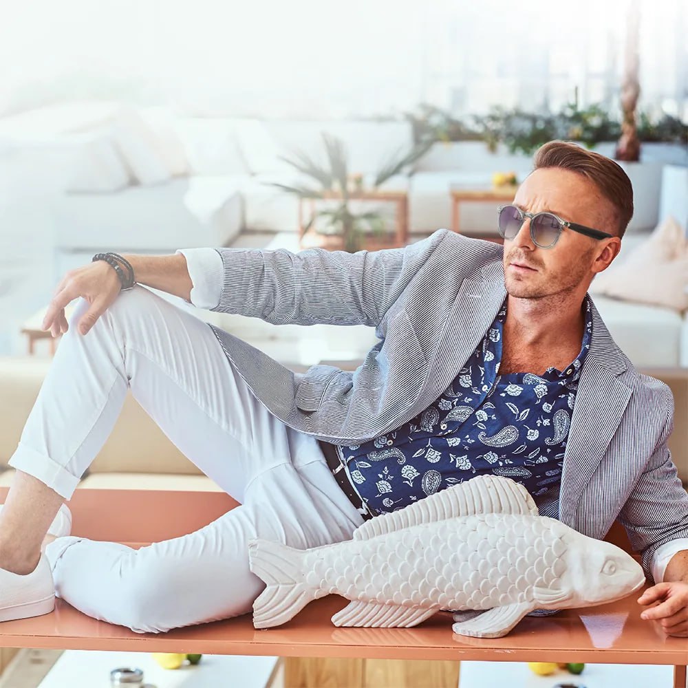Open-ear speaker smart glasses for music and calls
