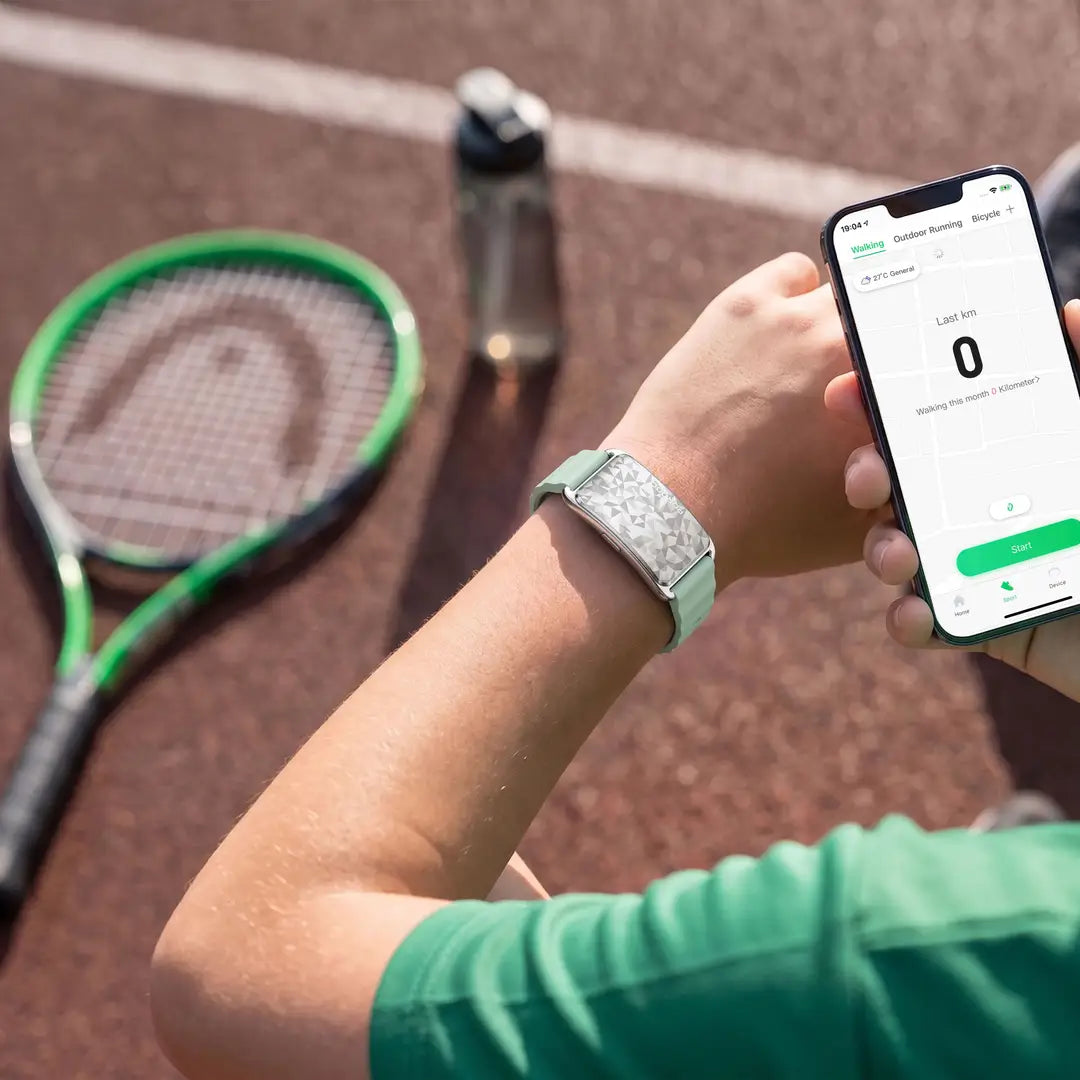 Porodo TrackFit Arc – Worn on Wrist, Silicone Strap Detail